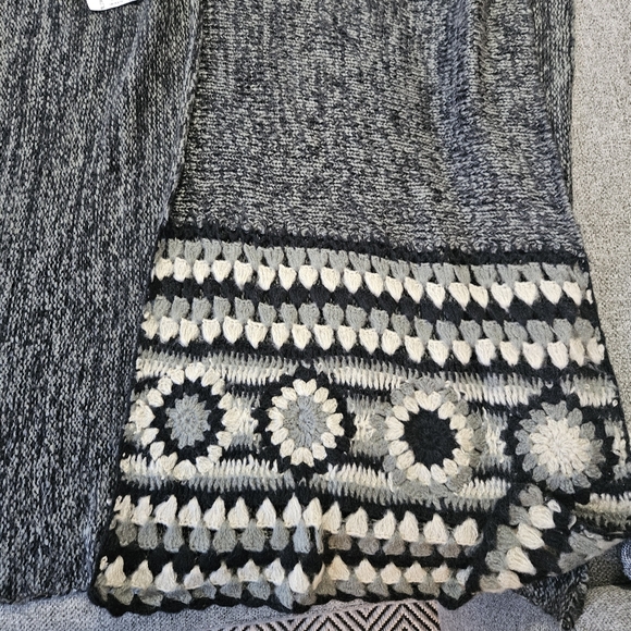 Baik Baik Honolulu Poncho Womens ONE SIZE NEW WITH TAGS ASPEN GREY/BLACK - Picture 6 of 9